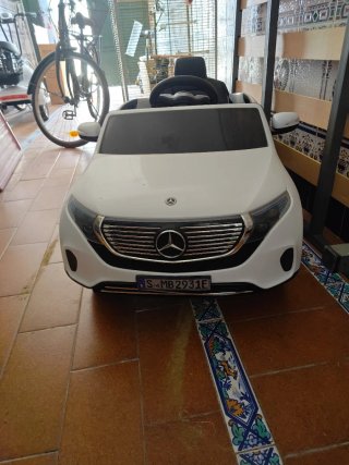 Mercedes-Benz eqc 400 4 matic 2025