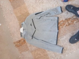 Chaqueta Nike Tech Fleece Gris