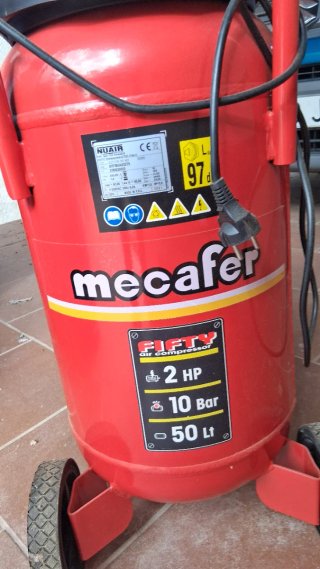 Compresor de aire Mecafer Fifty 50L