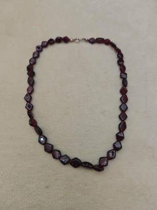 Collana in Granato Rodolite e Oro bianco 18kt