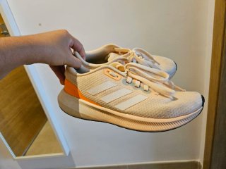Zapatillas adidas color salmón