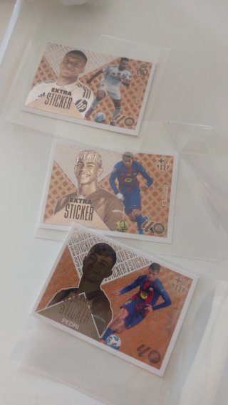 3 Cromos Extra Sticker Panini: Mbappé, Yamal, Pedr