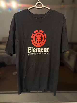 Camiseta Element Negra