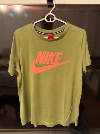 Camiseta Nike Verde Oliva Talla M