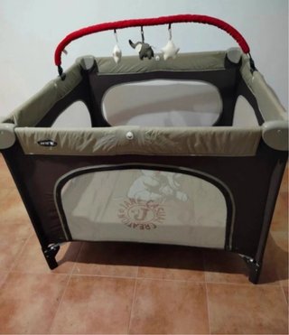 Parque de juegos para bebé Jané