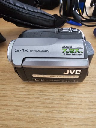Cámara de video JVC Everio 30GB