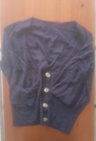 Chaqueta azul con botones