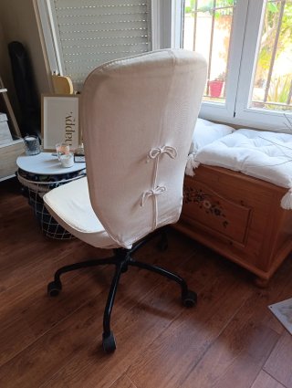 Silla de escritorio beige