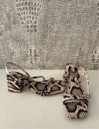 Sandalias Tacón Serpiente Zara Talla 36