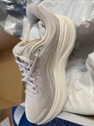 Zapatillas Deportivas Hoka Beige nuevas sin usar