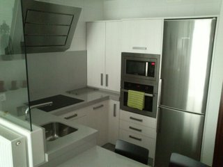 Cocina completa con electrodomésticos
