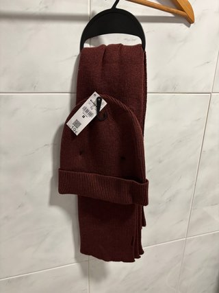 Set de Gorro y Bufanda Unisex