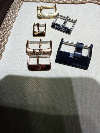 Set de 5 Hebillas para Relojes de Marca