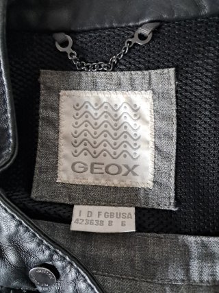 Cazadora de piel Geox negra