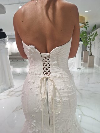 Vestido de novia con encaje