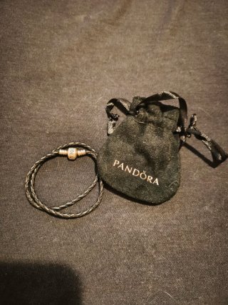Pulsera de Cuero Pandora