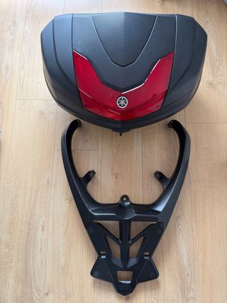 Baúl y Soporte Original Yamaha T Max 500
