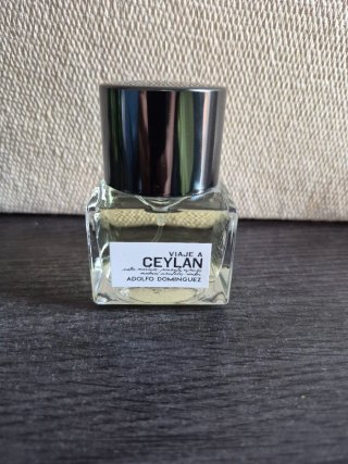 Colonia Viaje a Ceylan Adolfo Domínguez