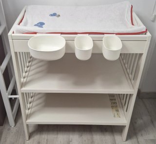 Cambiador de bebé Gulliver de Ikea + accesorios