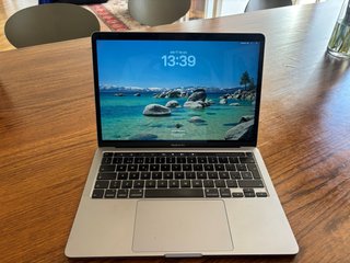 MacBook Pro 13 2020 i7 32GB RAM 512GB SSD