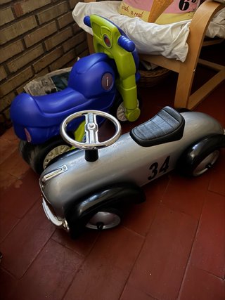 Moto y Correpasillos Baghera