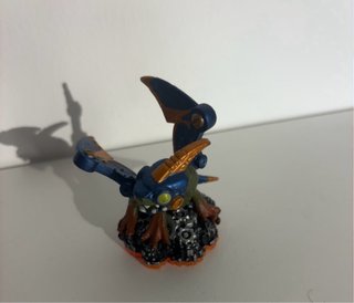Figura Skylanders Giants Drobot LightCore