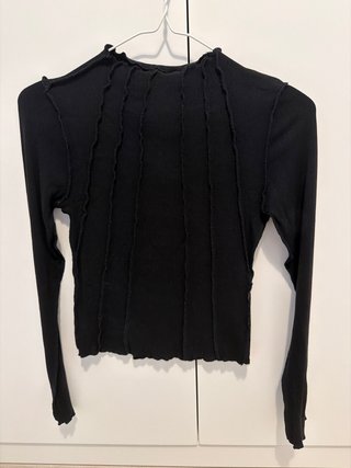 Top negro manga larga Solmar