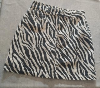 Falda vaquera estampado cebra