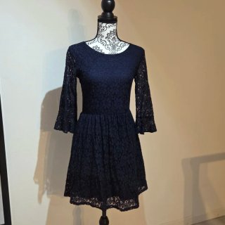 Vestito in pizzo blu navy