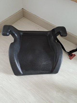 Alzador de coche para niño