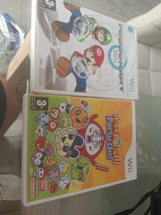 2 Juegos de Wii: Mario Kart y Tamagotchi