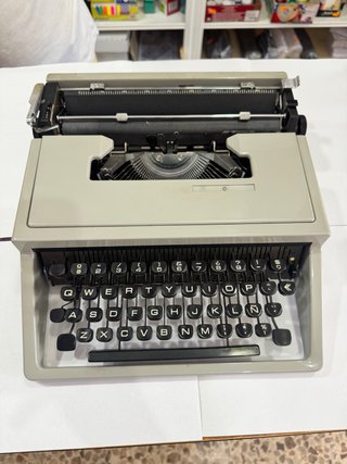 Máquina de escribir Olivetti