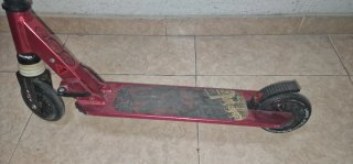 Patinete Rojo con Suspensión