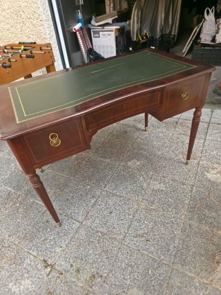 Mesa de despacho de marquetería
