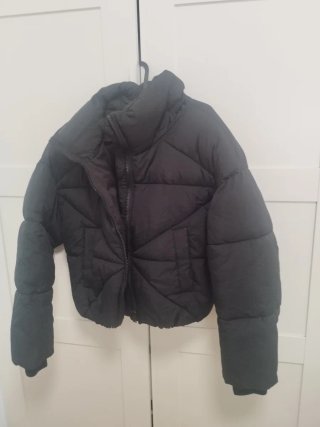 Chaqueta Acolchada Negra Stradivarius