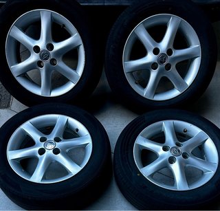 4 Llantas Toyota Corolla 15 pulgadas