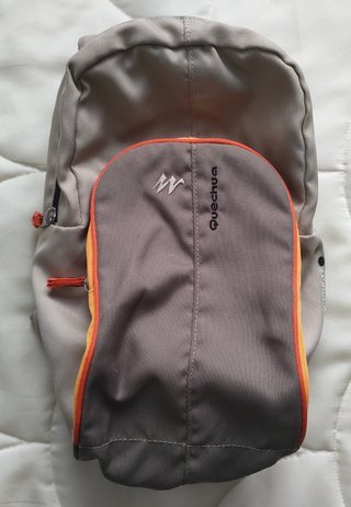 Mochila Pequeña Senderismo Quechua Arpenaz 10L
