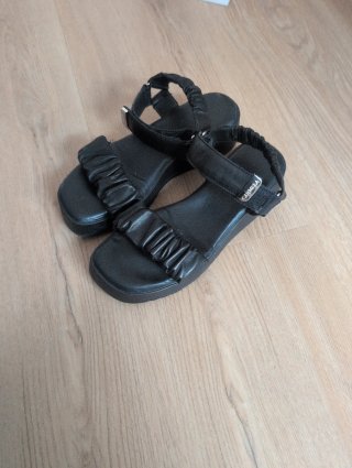 Sandalias Carmela Negras