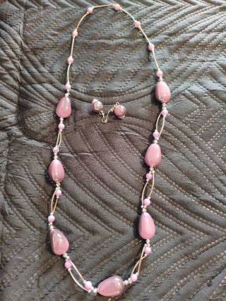 Conjunto de Collar y Pendientes
