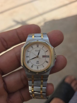 Reloj Seiko Quartz 100