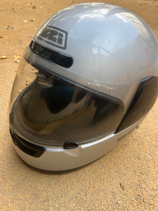 Casco de Moto NZI Plateado