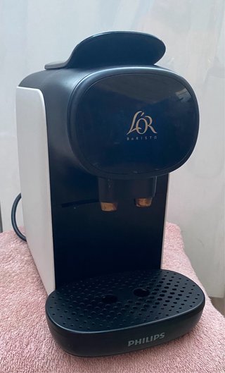 Cafetera Phillips Lord Barrista  cápsula