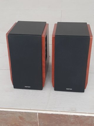Altavoces Autoamplificados Edifier R1700BT