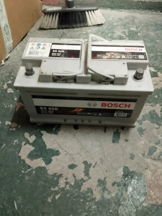 Batería Bosch S5 010 85Ah 800A