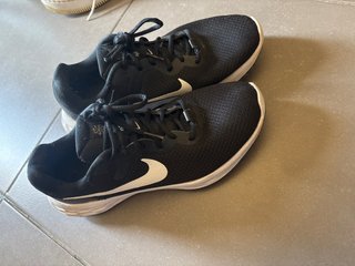 Zapatillas Nike Negras