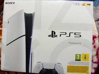 Consola Sony PlayStation 5 (PS5) 1TB