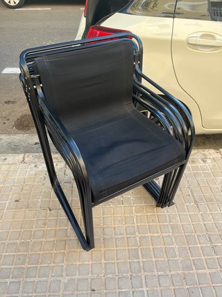 Set de 6 Sillas Negras Metálicas (no se regalan)