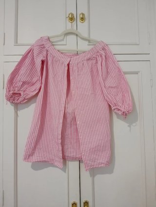 Blusa Rosa con Hombros al Descubierto