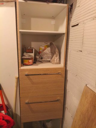 Mueble de baño con estante y cajones