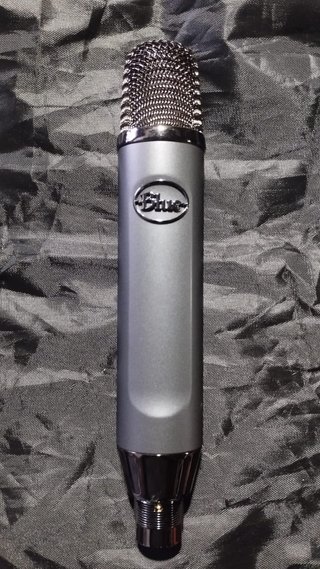 Micrófono de Estudio Blue Ember XLR